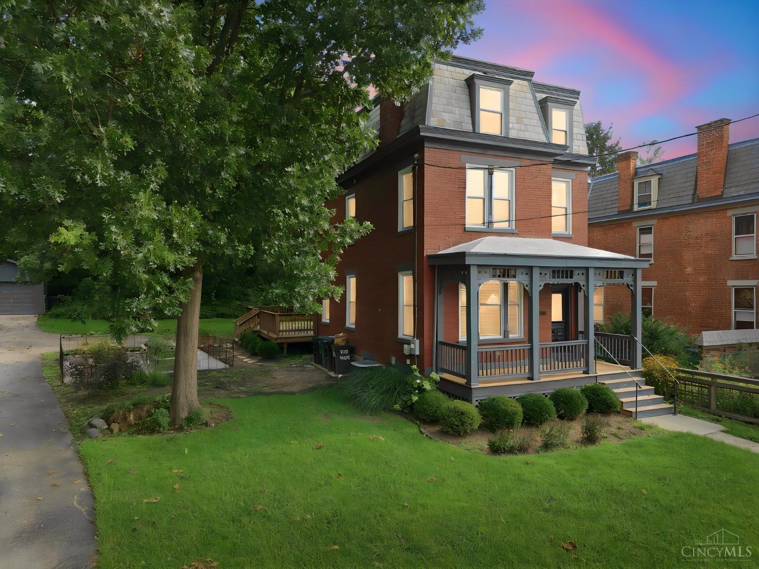 1586 Spring Lawn Avenue Property Photo 1