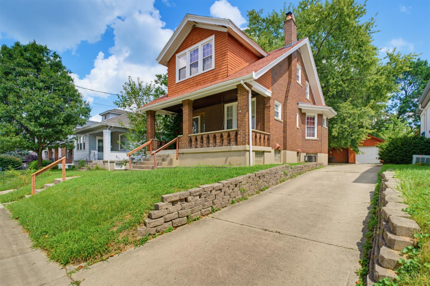 3918 Delmar Avenue Property Photo 2