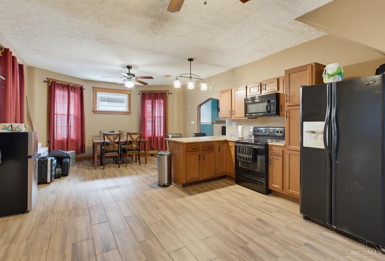 3918 Delmar Avenue Property Photo 10