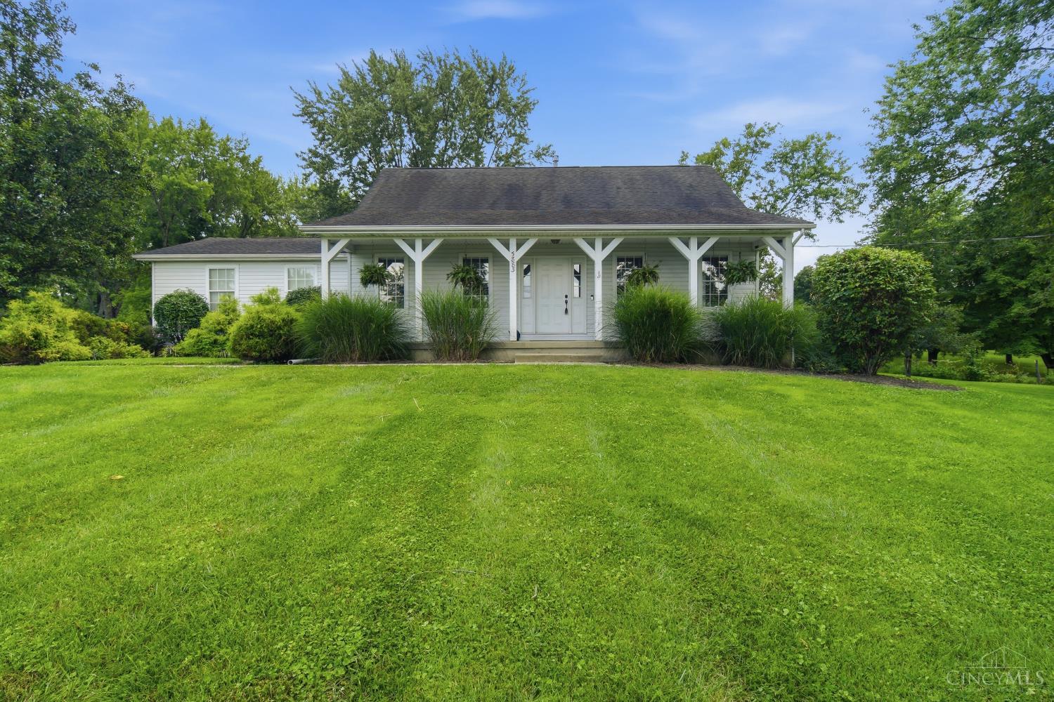 5883 Hamilton Mason Road Property Photo 1