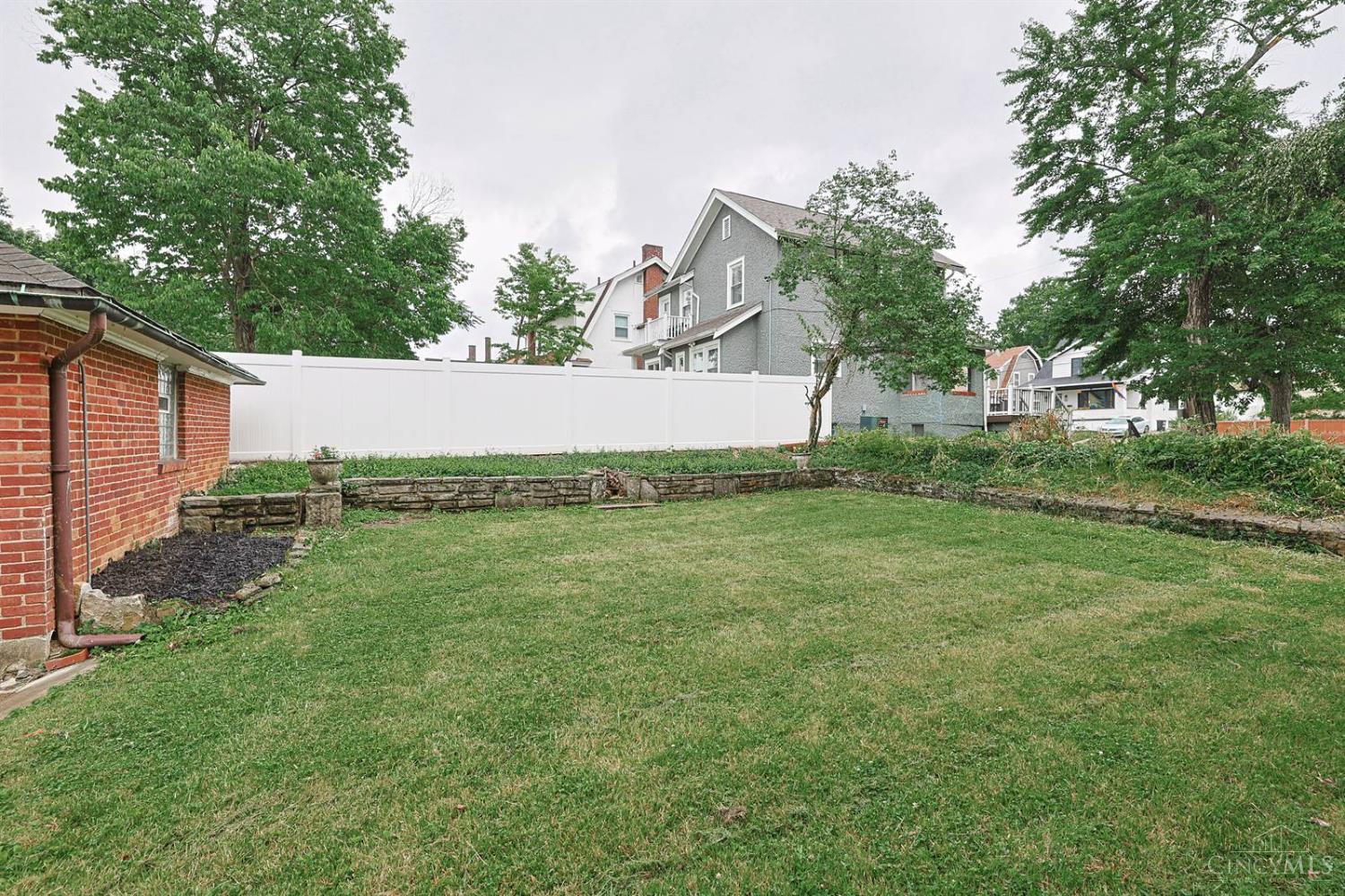 2003 Crane Avenue Property Photo 34