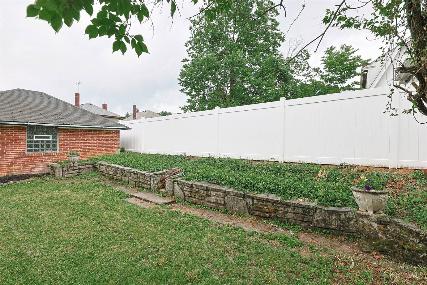 2003 Crane Avenue Property Photo 37