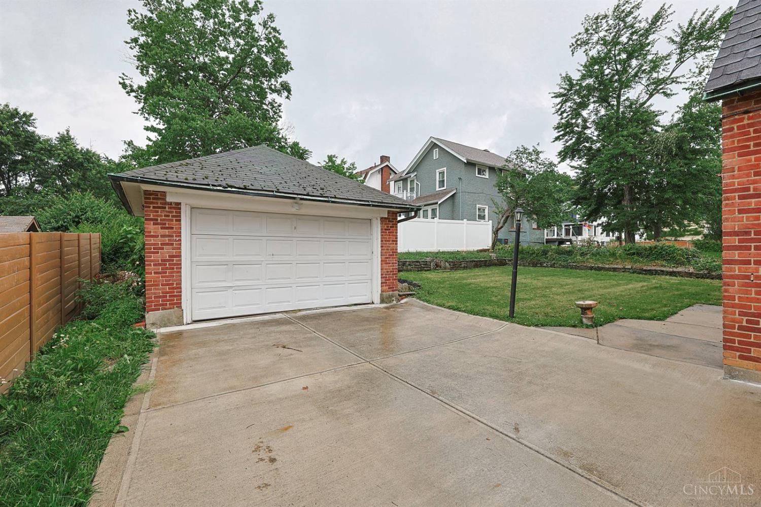 2003 Crane Avenue Property Photo 40