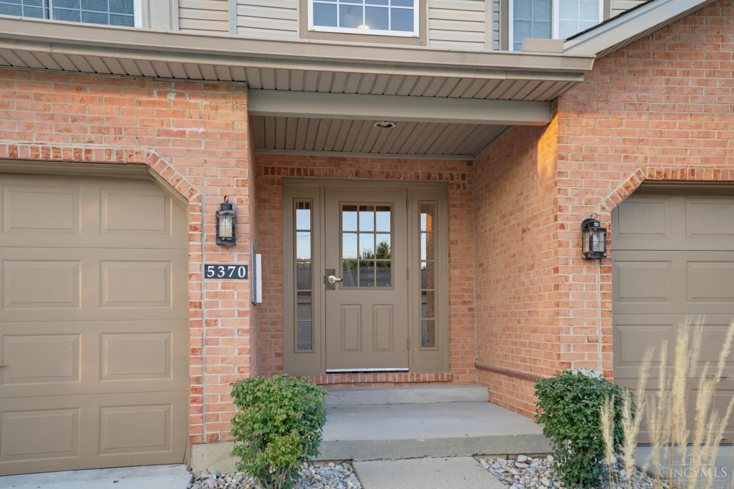 5370 Harbourwatch Way Property Photo 1