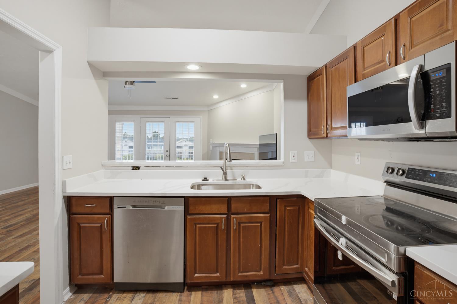 5370 Harbourwatch Way Property Photo 6