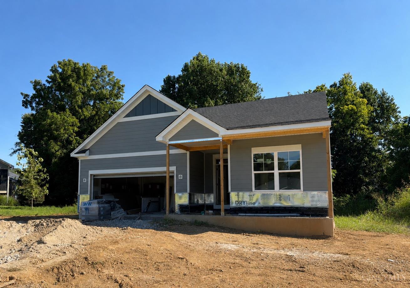 6741 Daniels Walk Property Photo 1