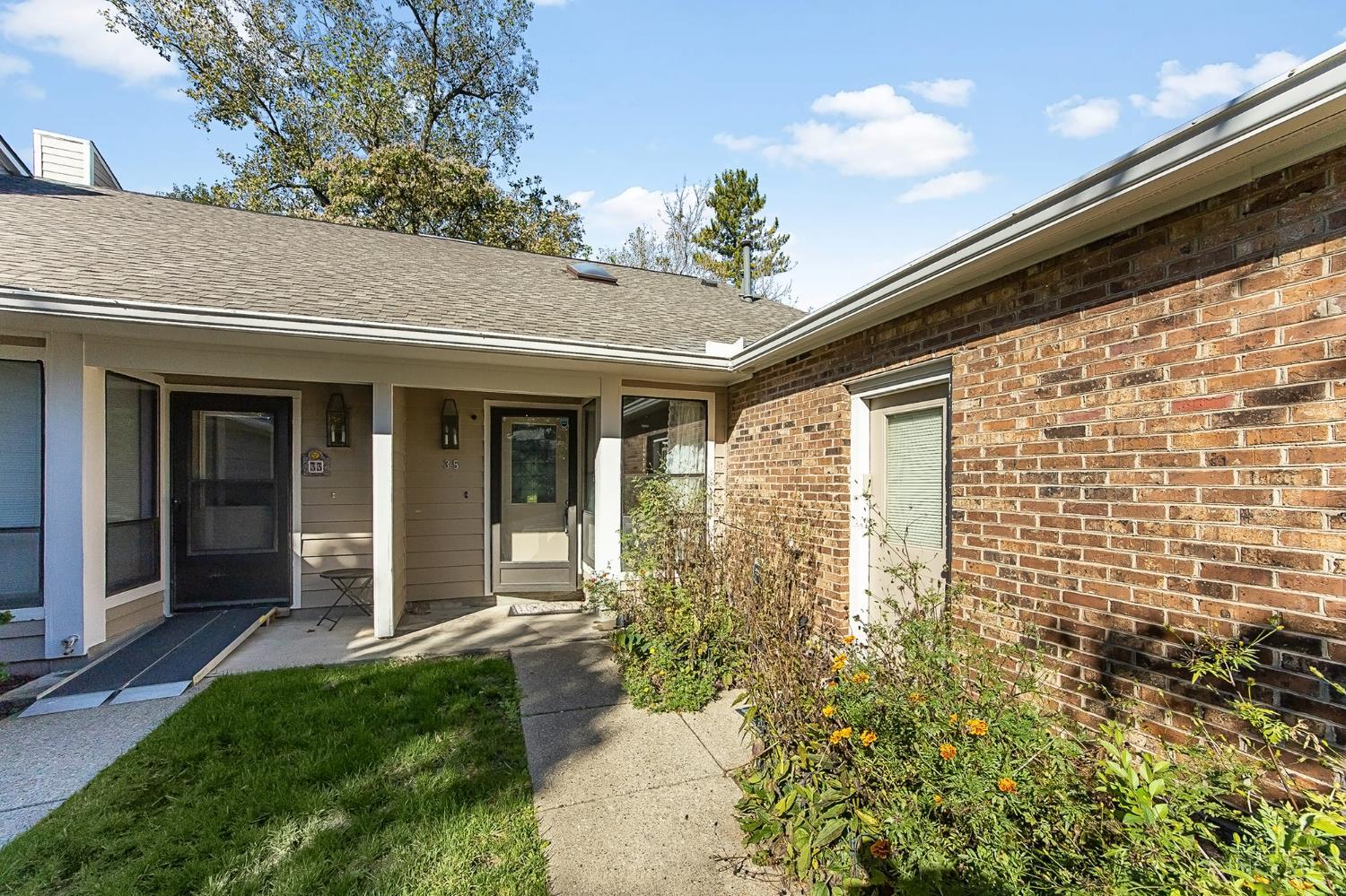 35 Evergreen Circle Property Photo 5