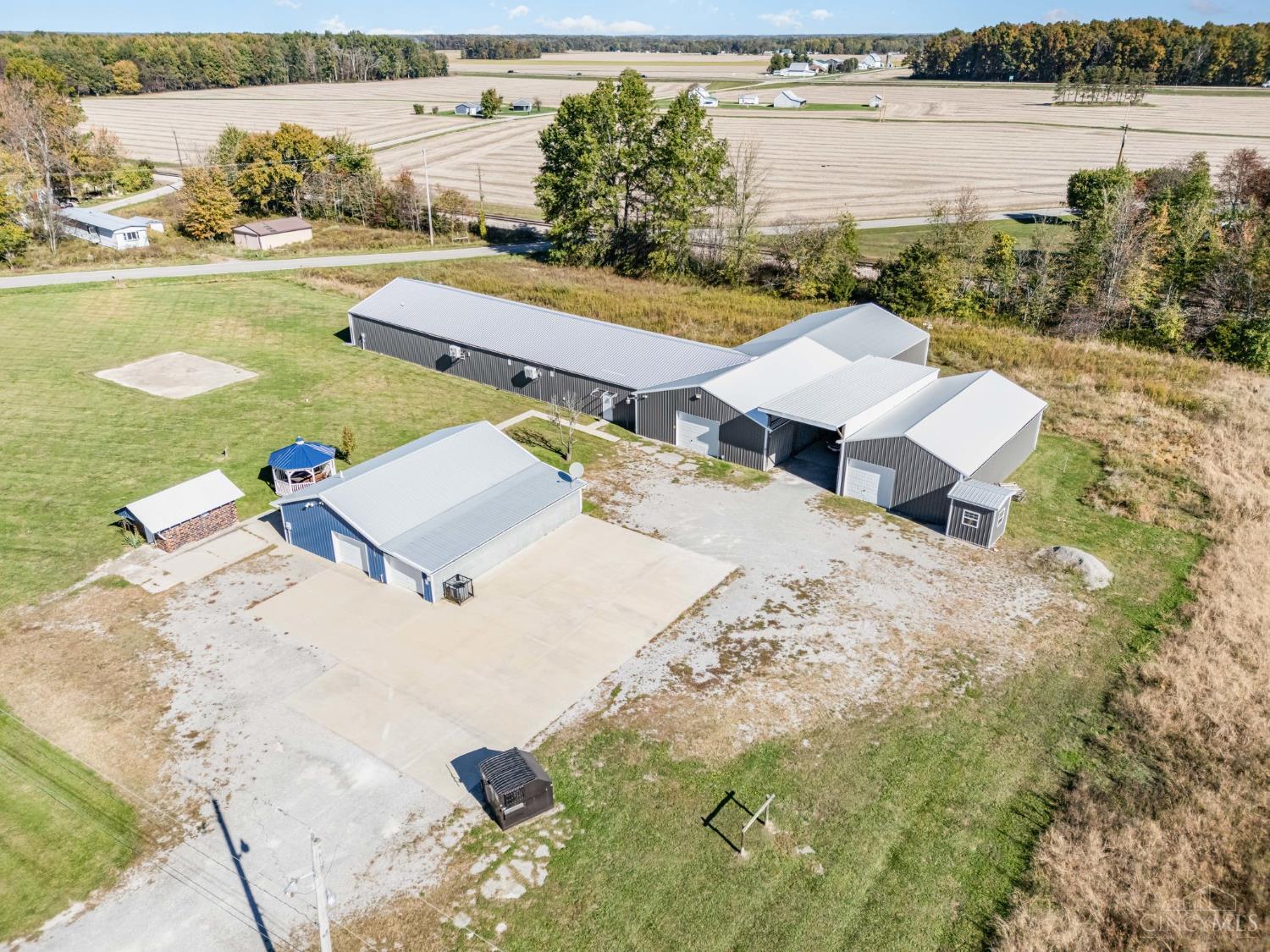8285 Tri County Highway Property Photo 1