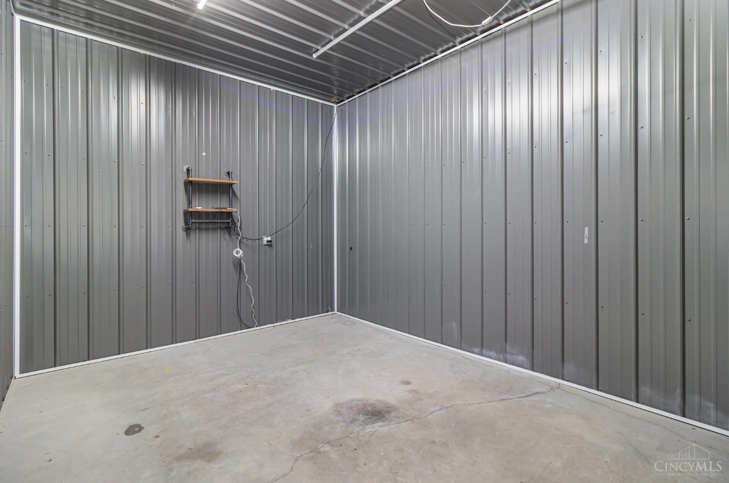 8285 Tri County Highway Property Photo 15