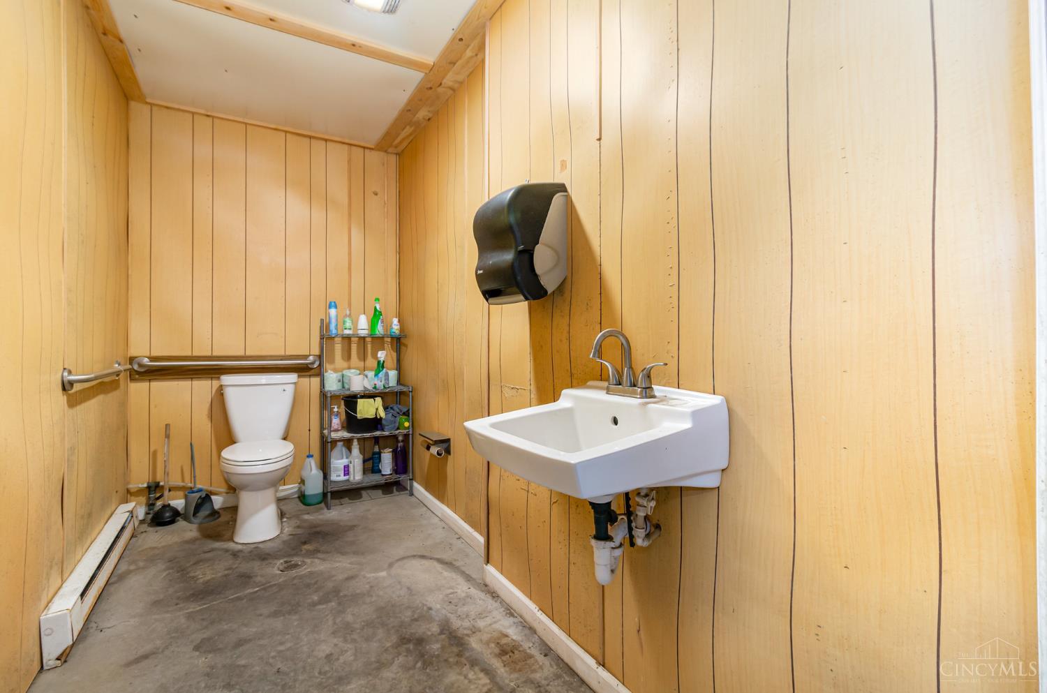 8285 Tri County Highway Property Photo 21