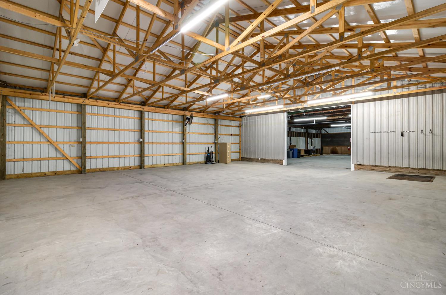 8285 Tri County Highway Property Photo 29