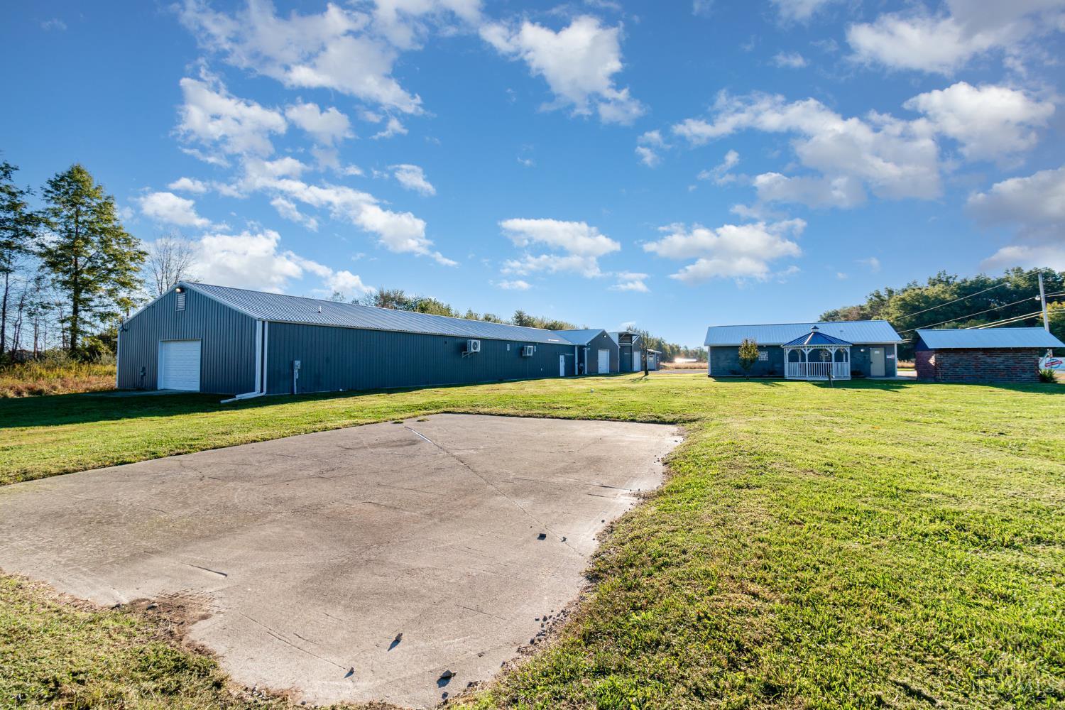 8285 Tri County Highway Property Photo 35