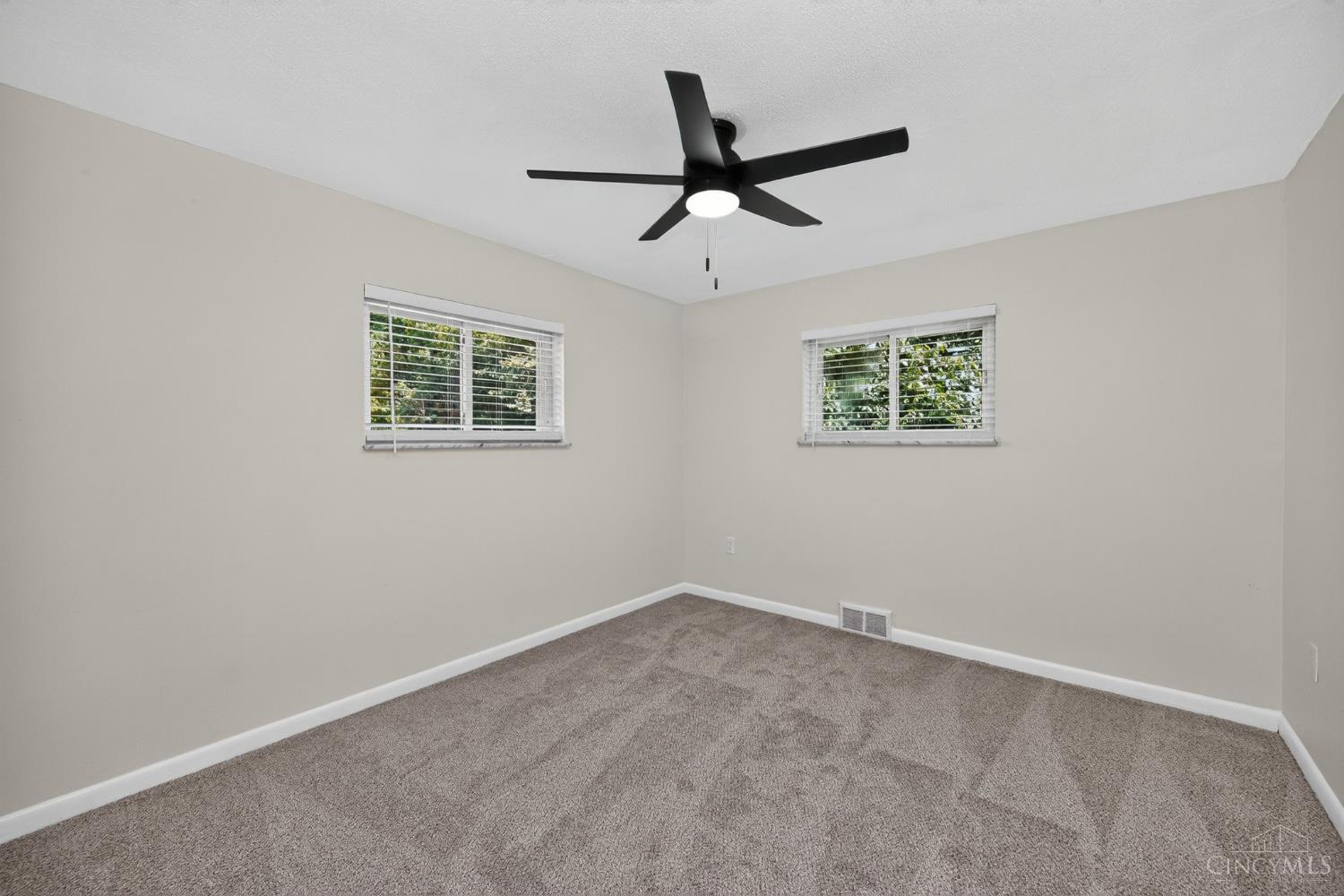 1502 Robinway Drive Property Photo 27
