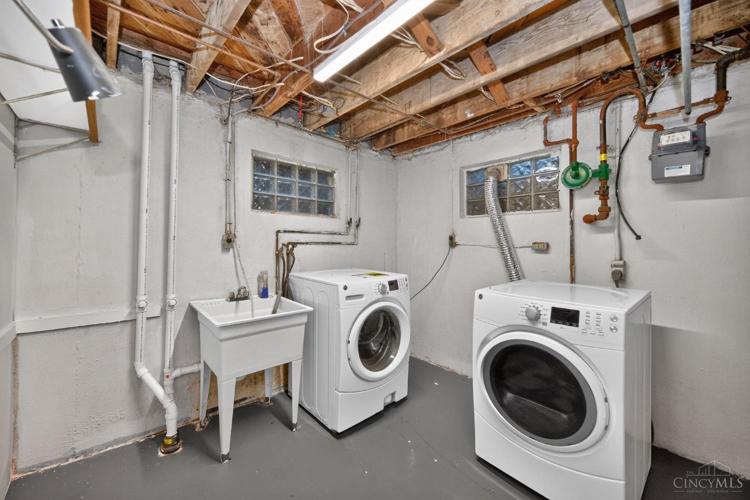 1502 Robinway Drive Property Photo 31