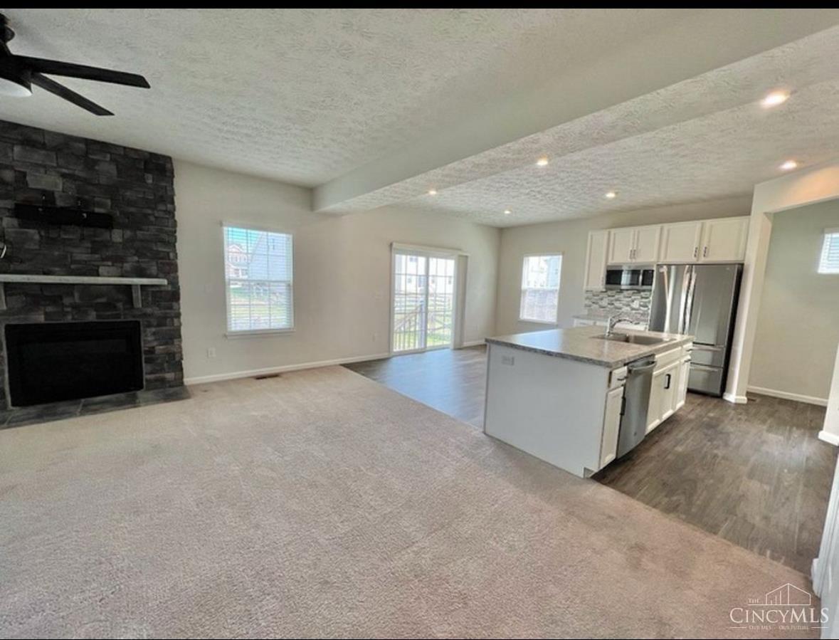9525 Morris Drive Property Photo 7