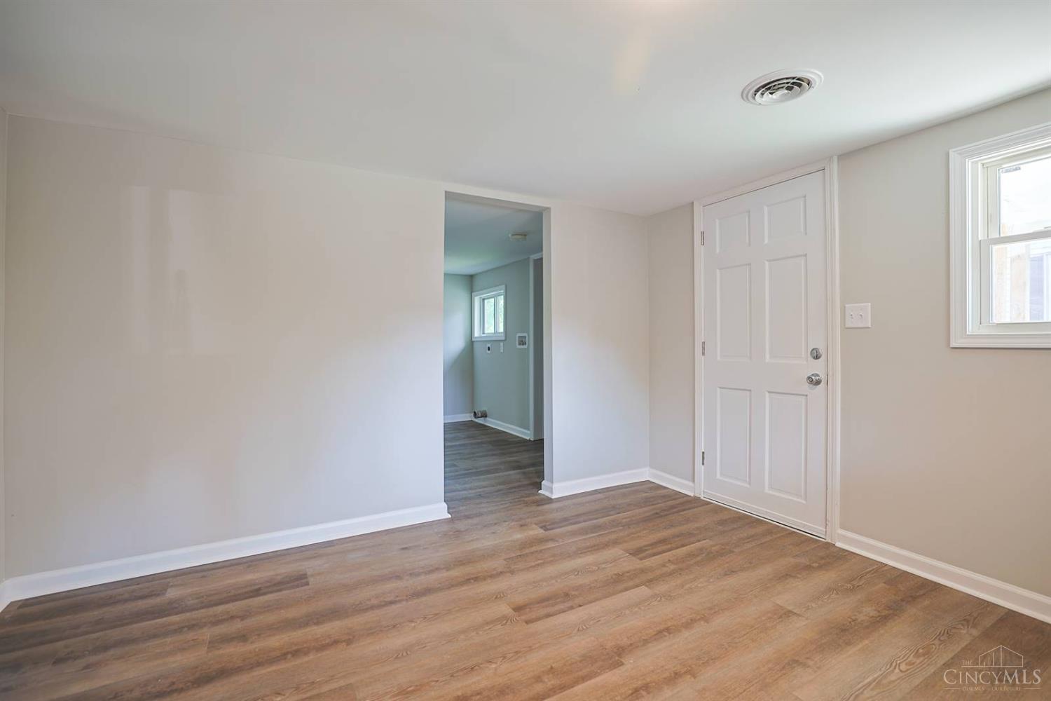 239 Cedar Street Property Photo 10