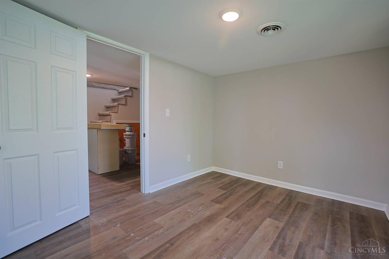 239 Cedar Street Property Photo 13