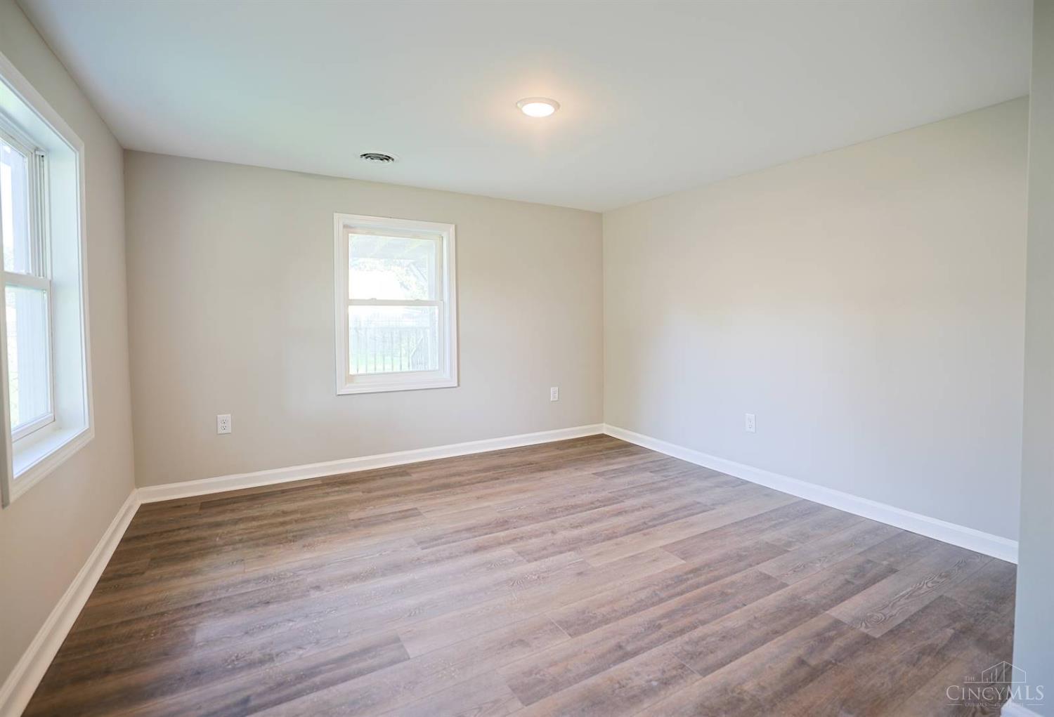 239 Cedar Street Property Photo 14