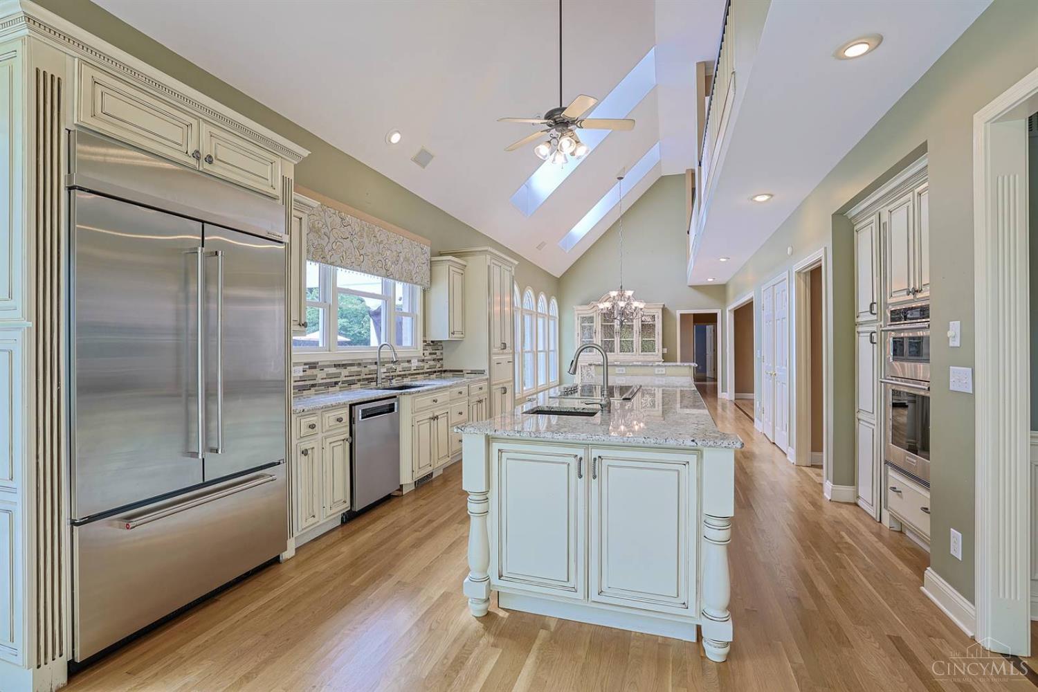 5512 Charleston Woods Drive Property Photo 17