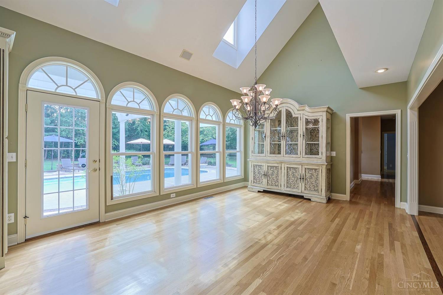 5512 Charleston Woods Drive Property Photo 22