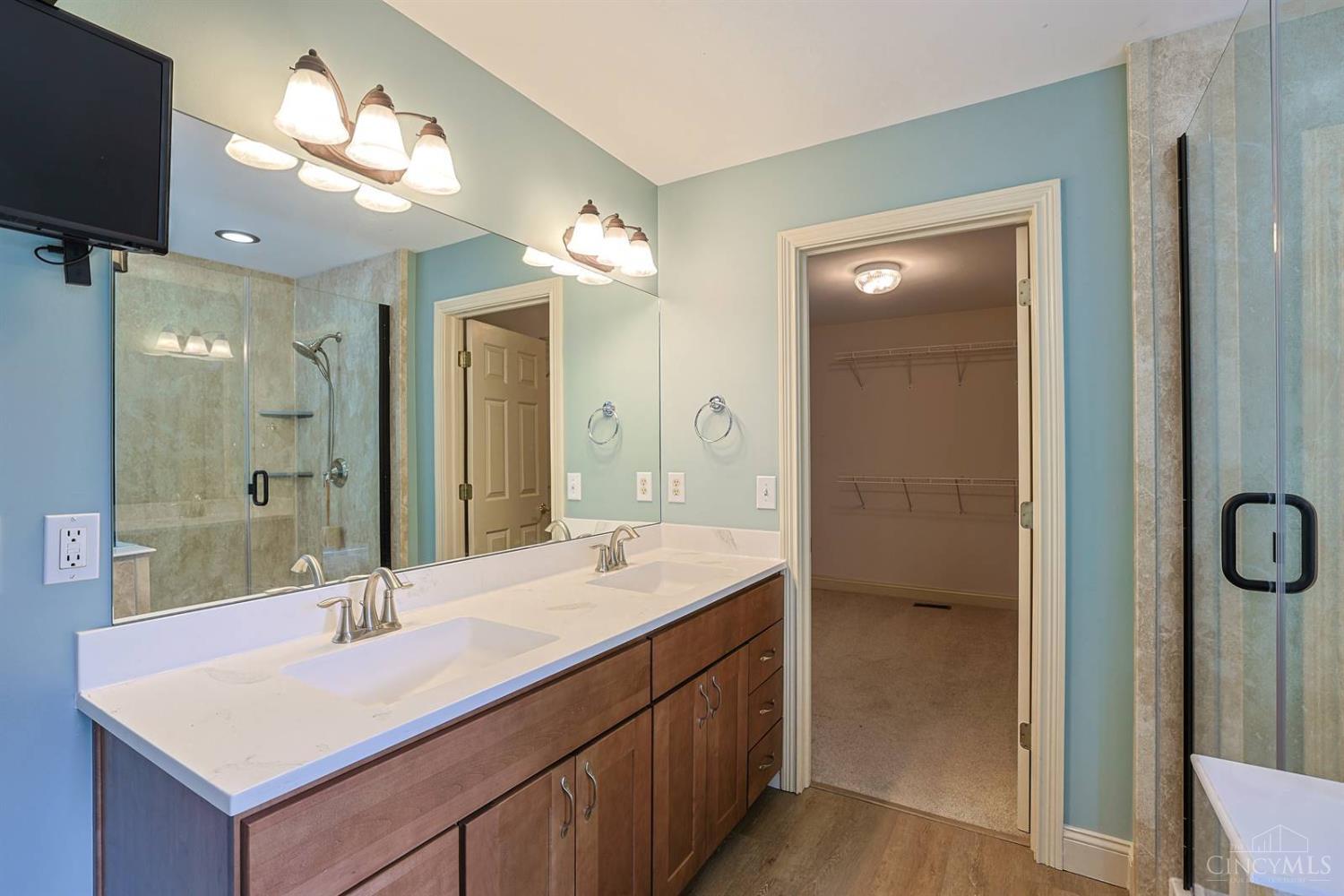 5512 Charleston Woods Drive Property Photo 30