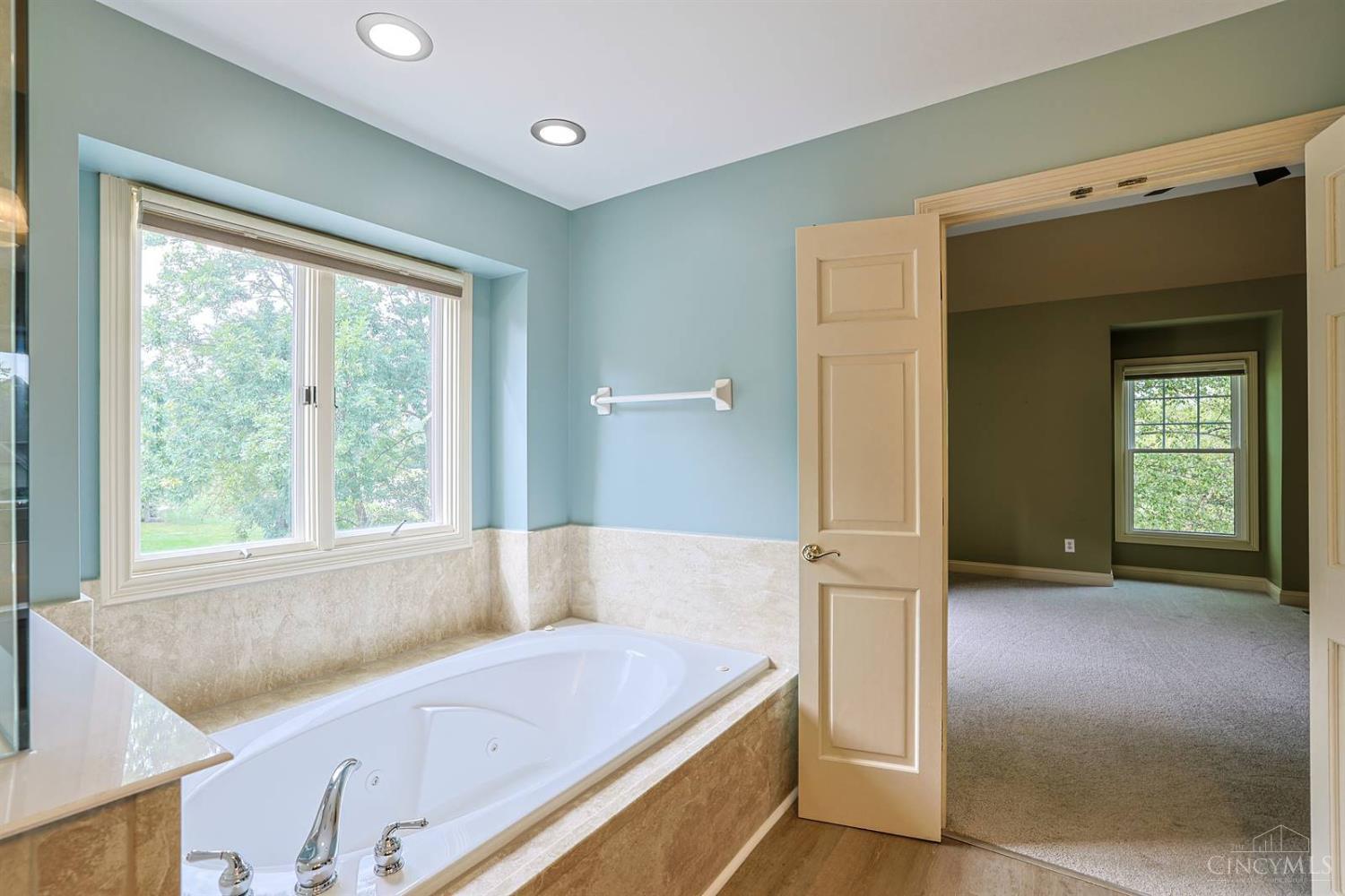 5512 Charleston Woods Drive Property Photo 31