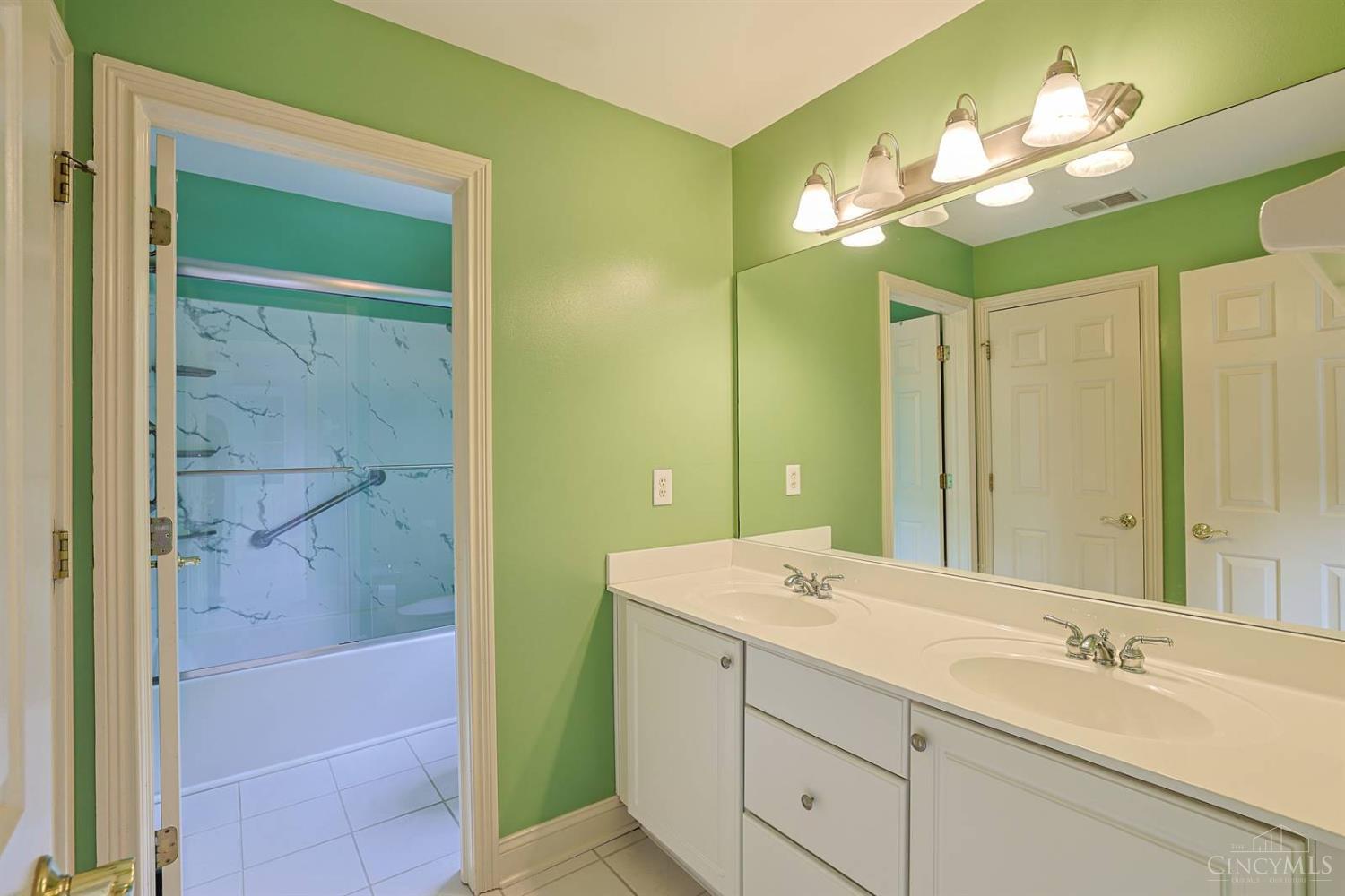 5512 Charleston Woods Drive Property Photo 48