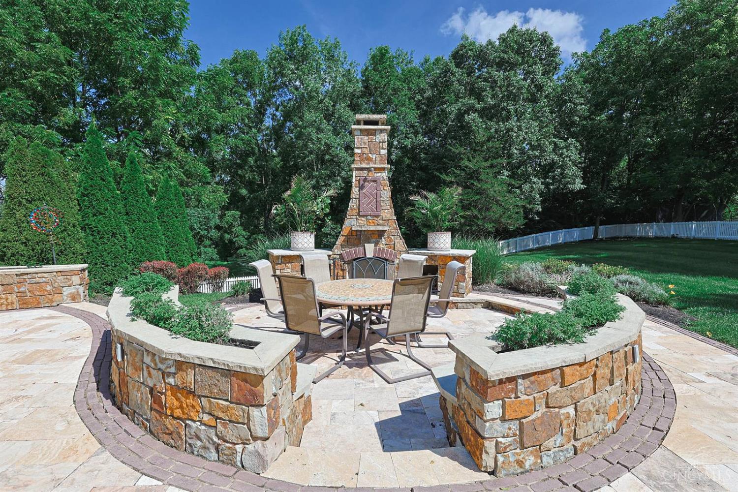 5512 Charleston Woods Drive Property Photo 55