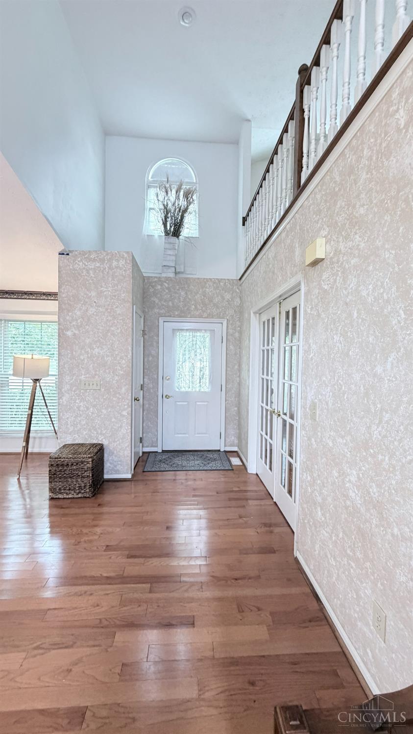 6112 Tarn Circle Property Photo 4