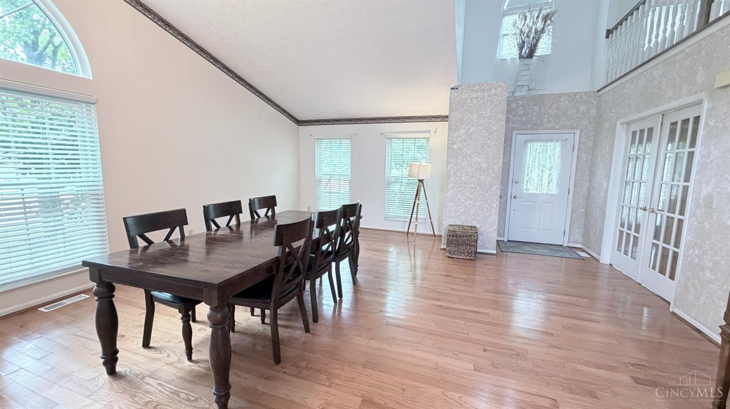 6112 Tarn Circle Property Photo 9
