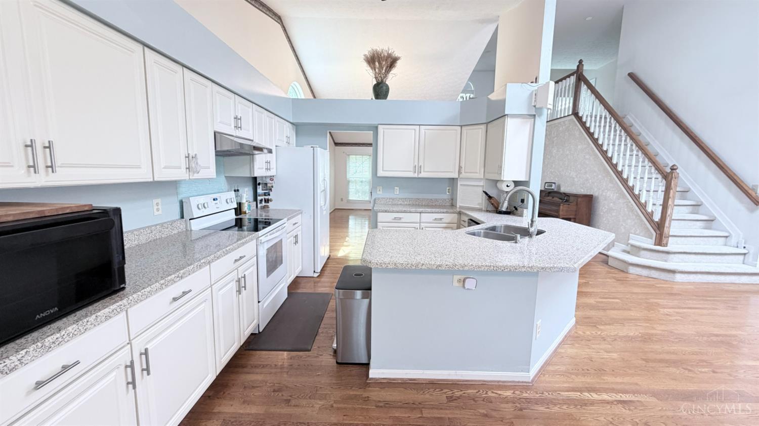6112 Tarn Circle Property Photo 11