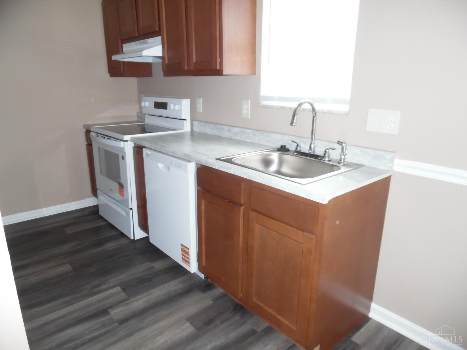 1107 Hunt Avenue Property Photo 6