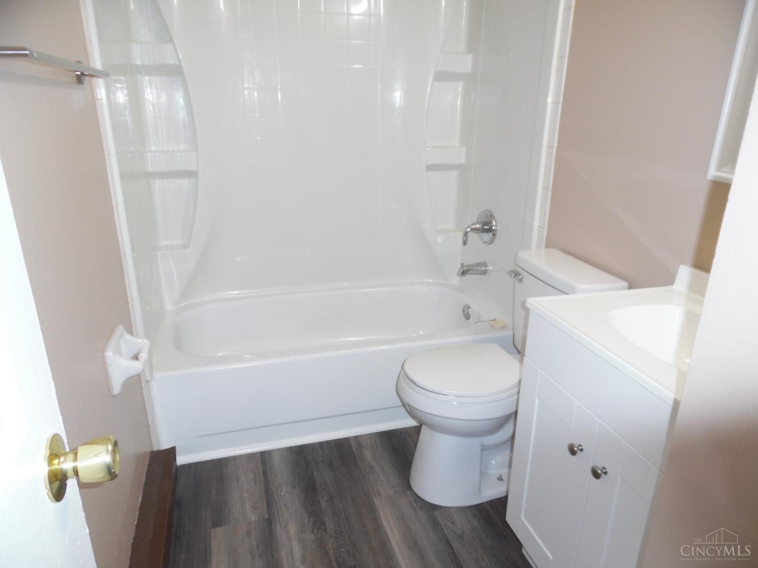 1107 Hunt Avenue Property Photo 9