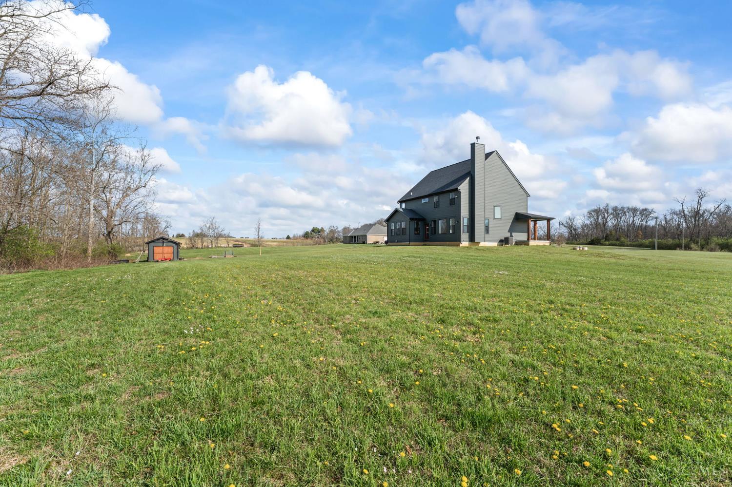 2425 Middleboro Road Property Photo 10