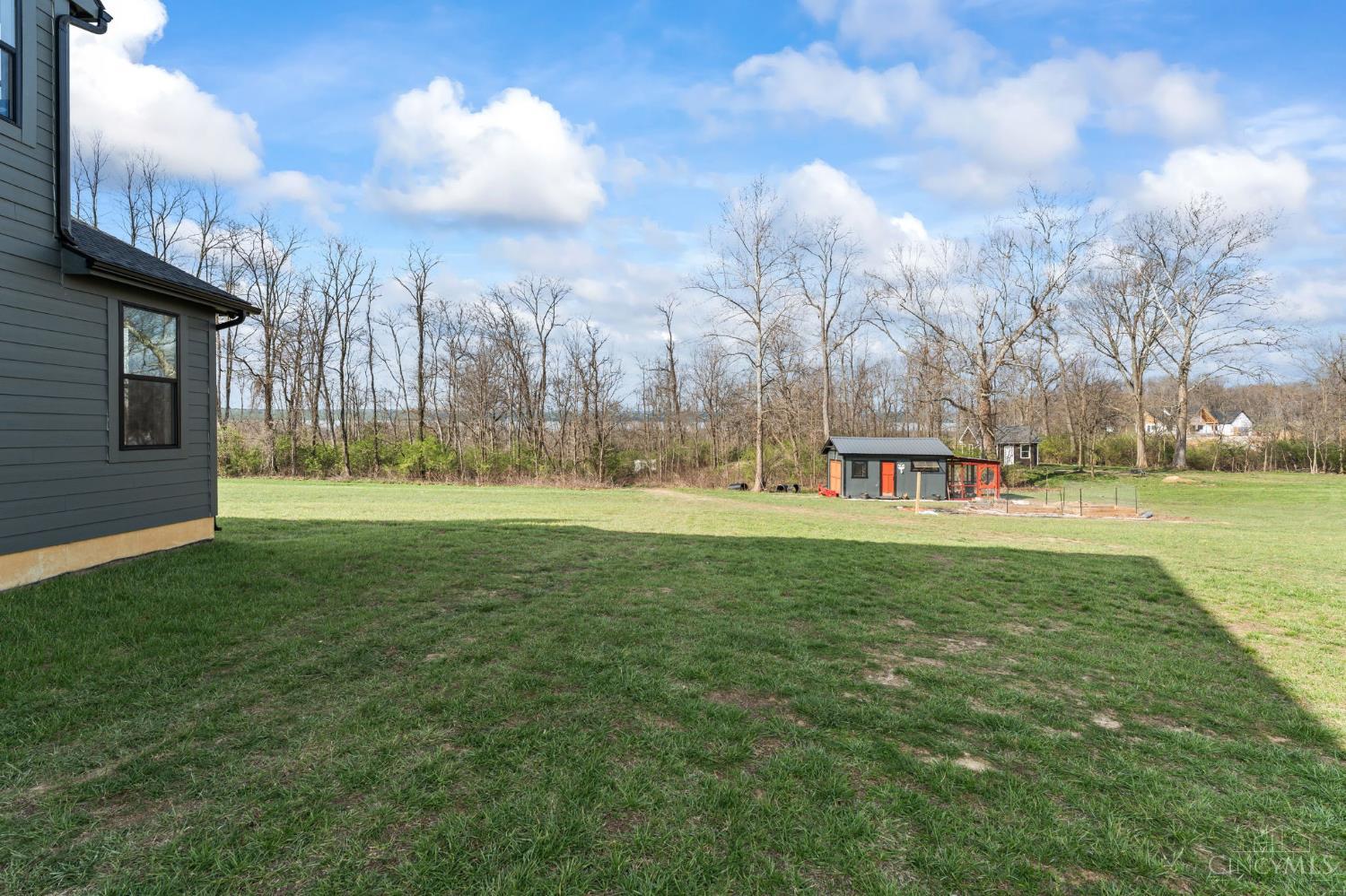 2425 Middleboro Road Property Photo 12