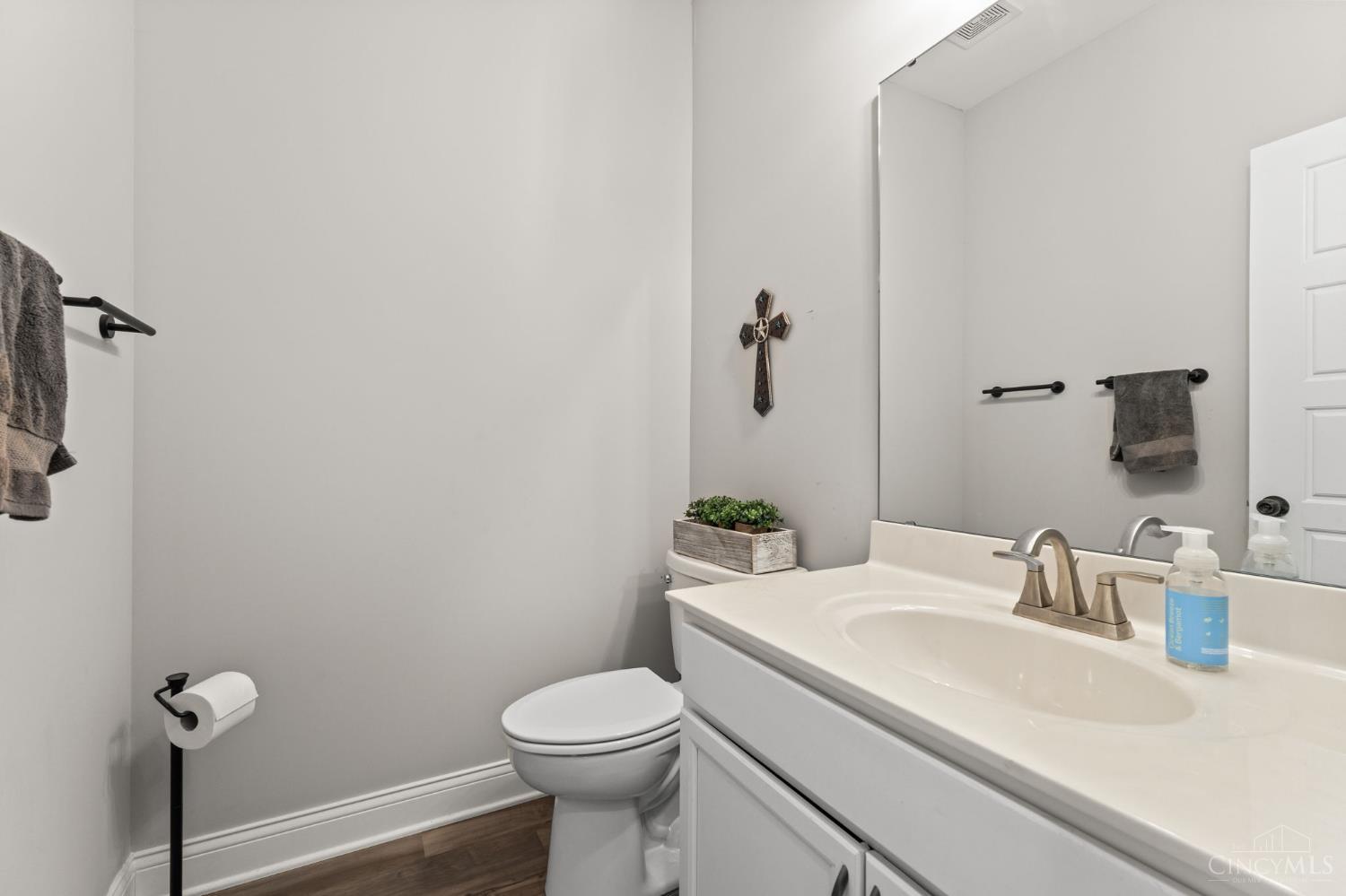 2425 Middleboro Road Property Photo 49