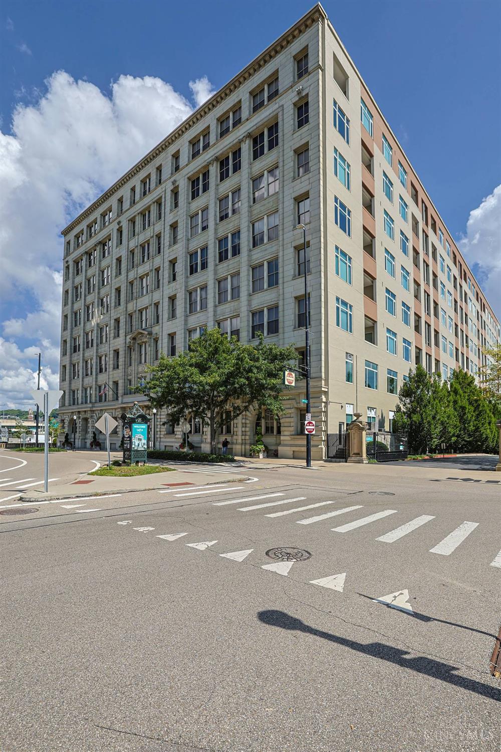 400 Pike Street Property Photo 1