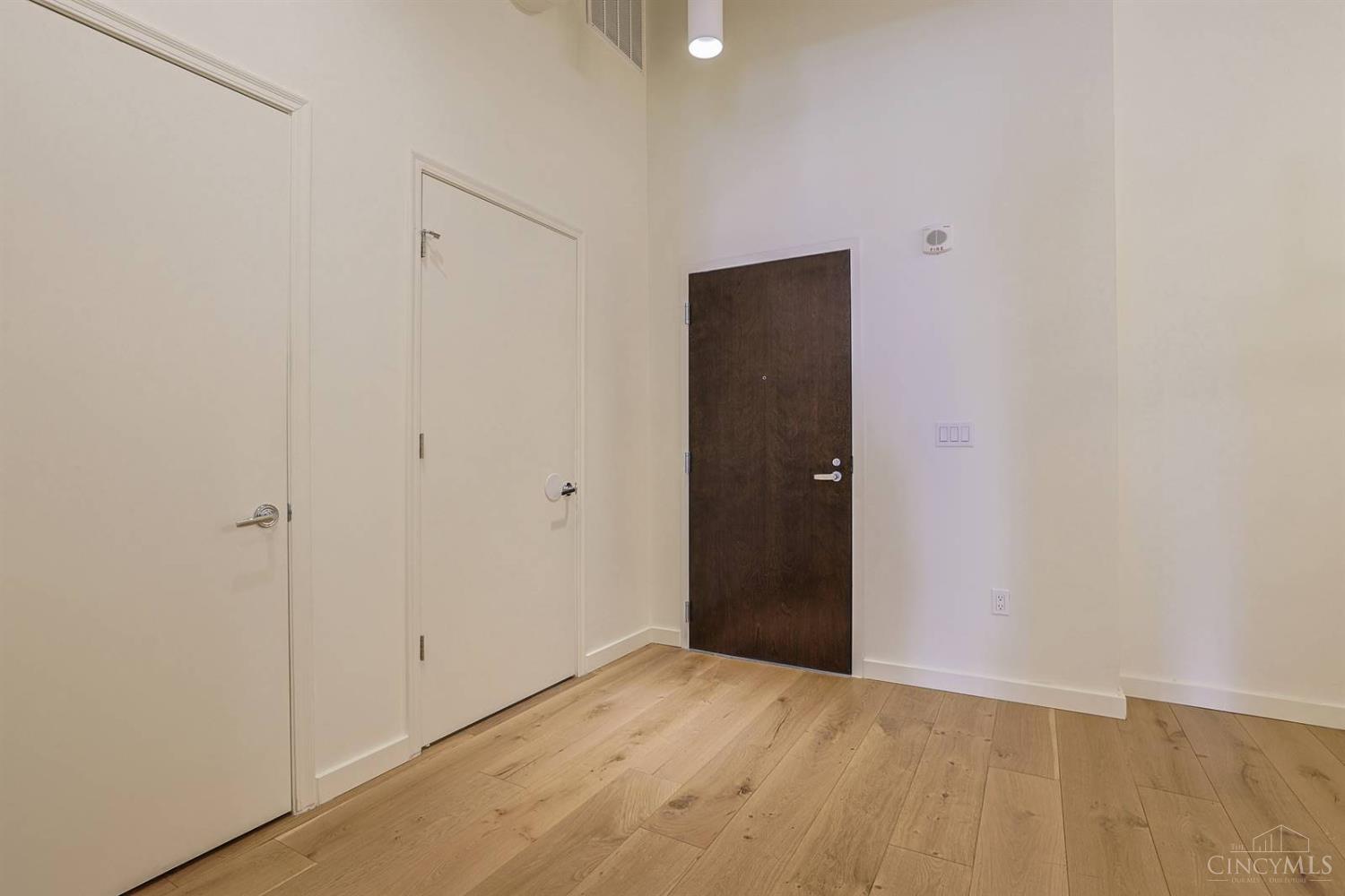 400 Pike Street Property Photo 4