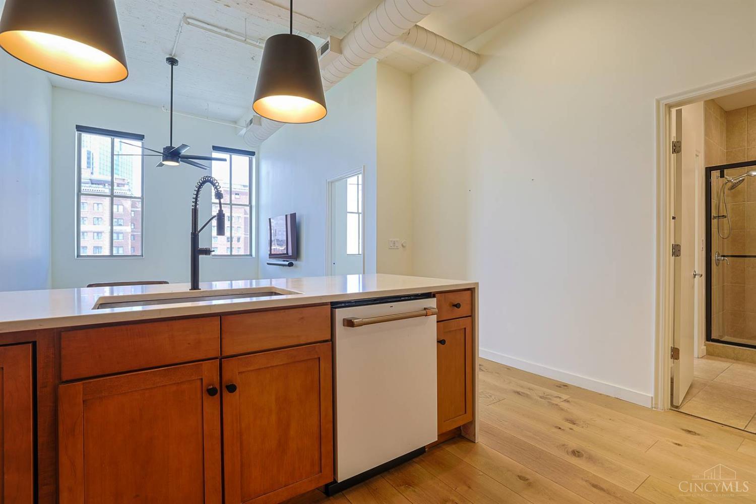 400 Pike Street Property Photo 14