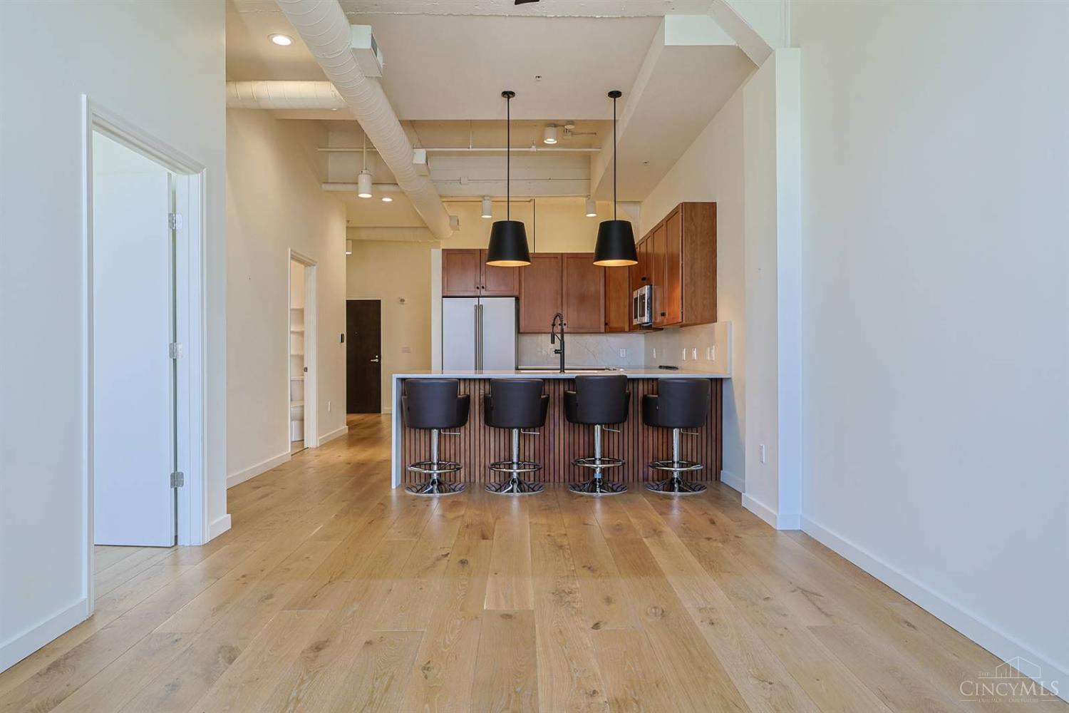 400 Pike Street Property Photo 16