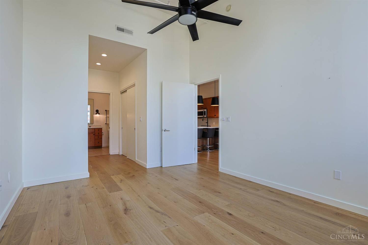 400 Pike Street Property Photo 19