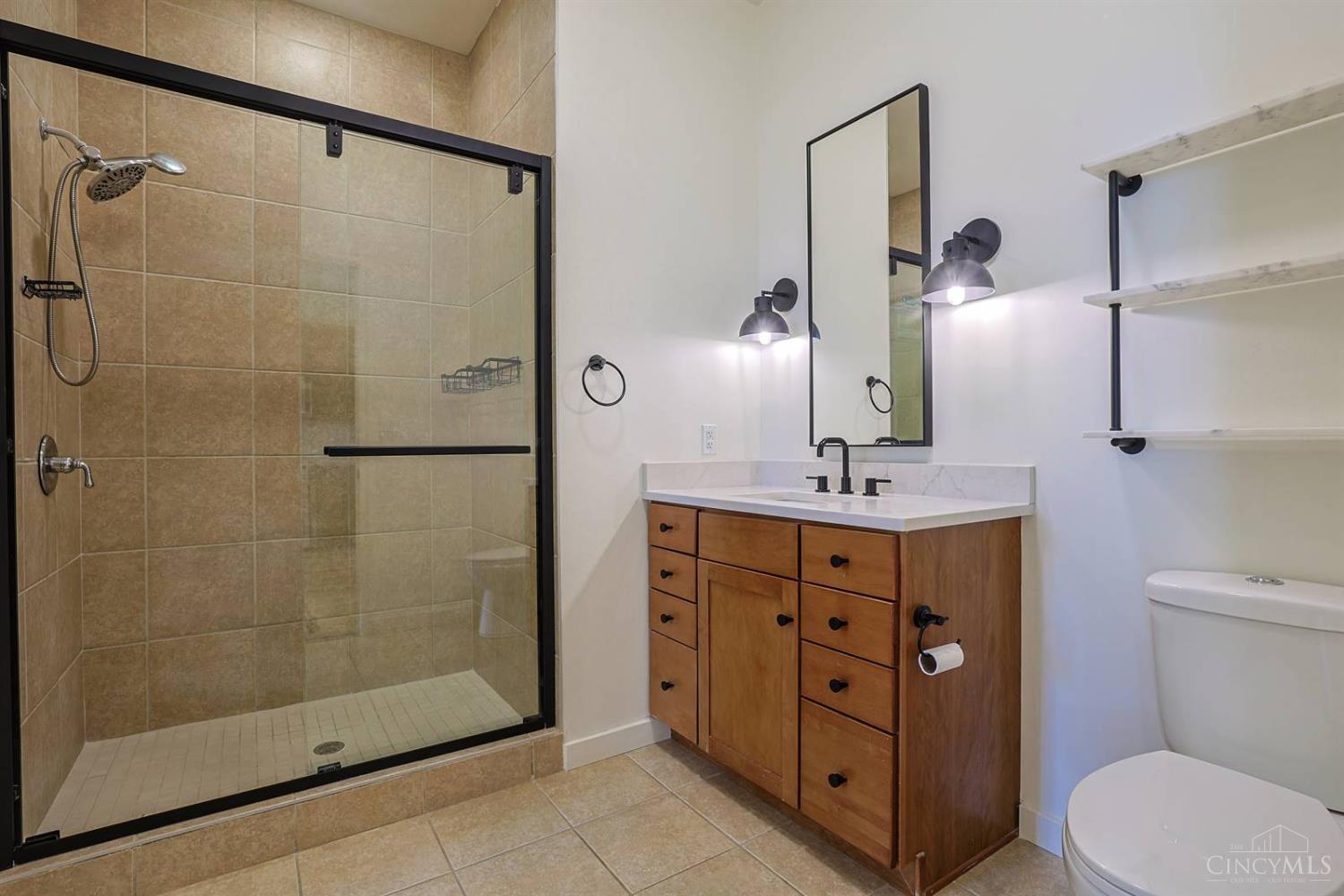 400 Pike Street Property Photo 22