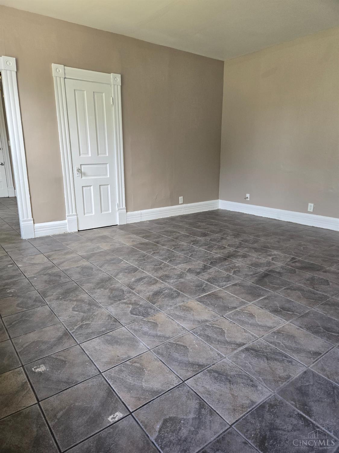 3126 River Road Property Photo 5