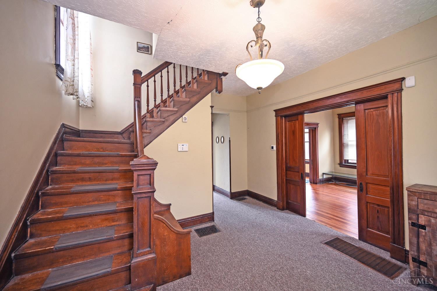 2220 Eureka Terrace Property Photo 6