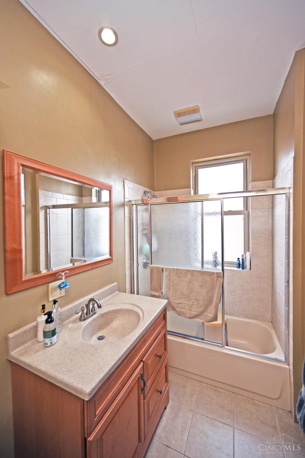 2220 Eureka Terrace Property Photo 34