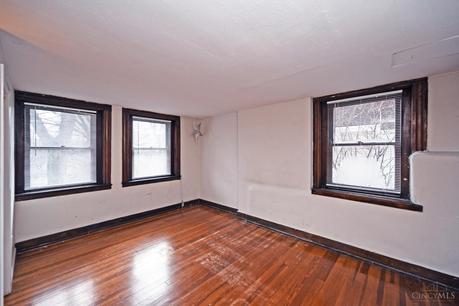 2220 Eureka Terrace Property Photo 41