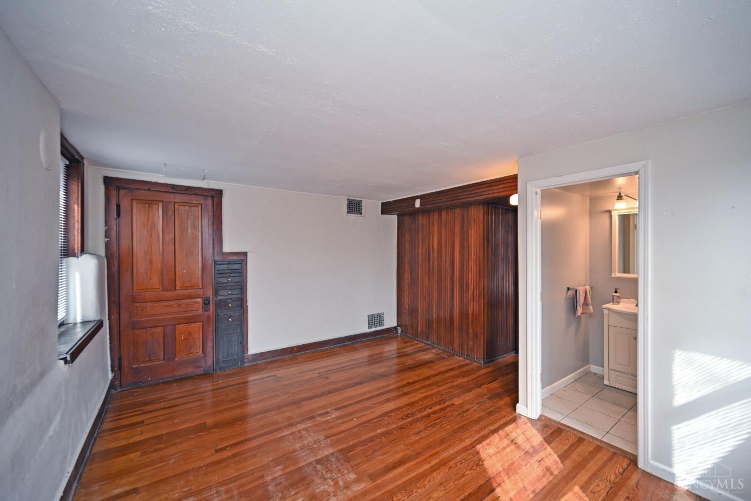 2220 Eureka Terrace Property Photo 43