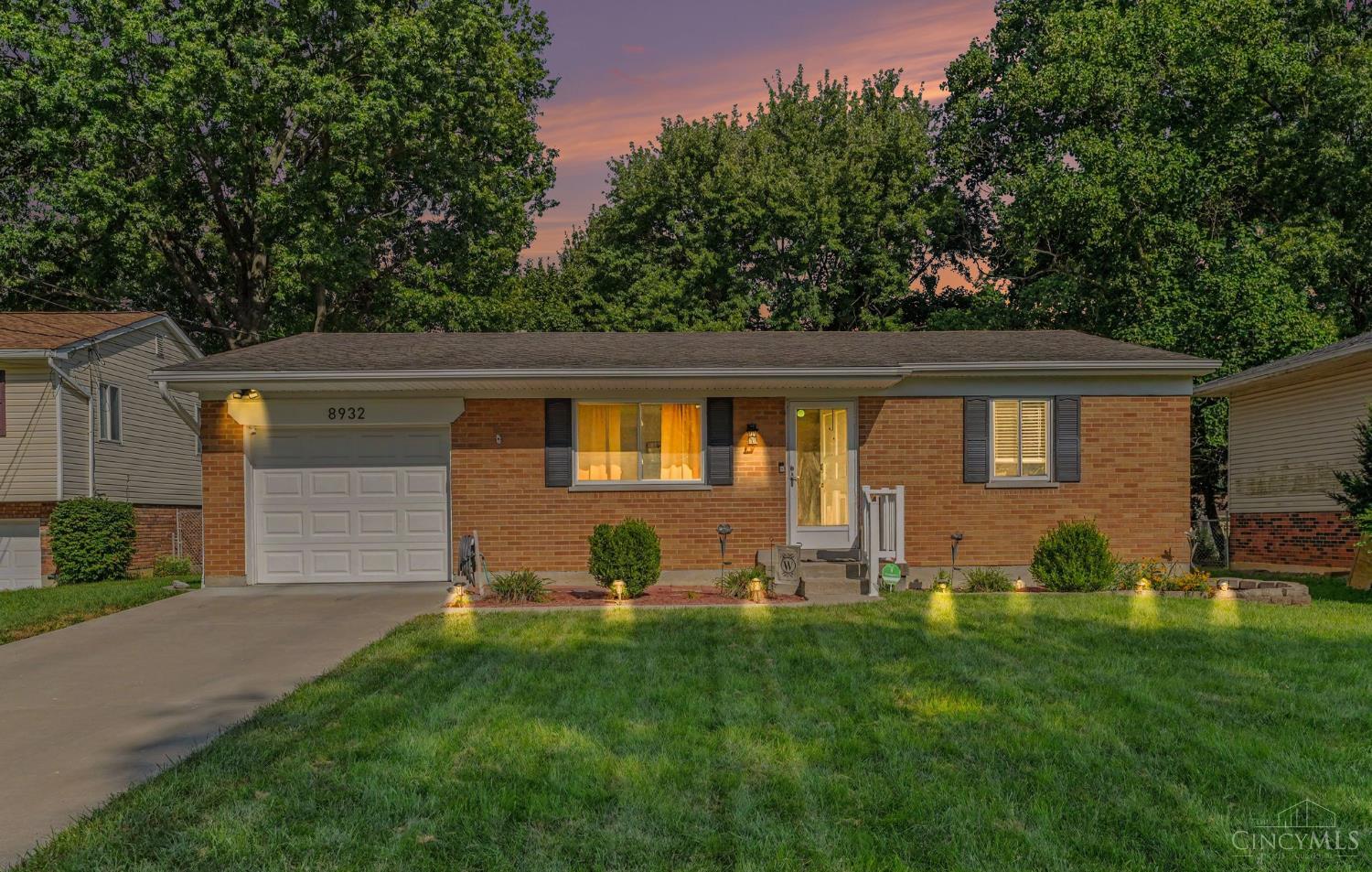 8932 Renetta Court Property Photo 1