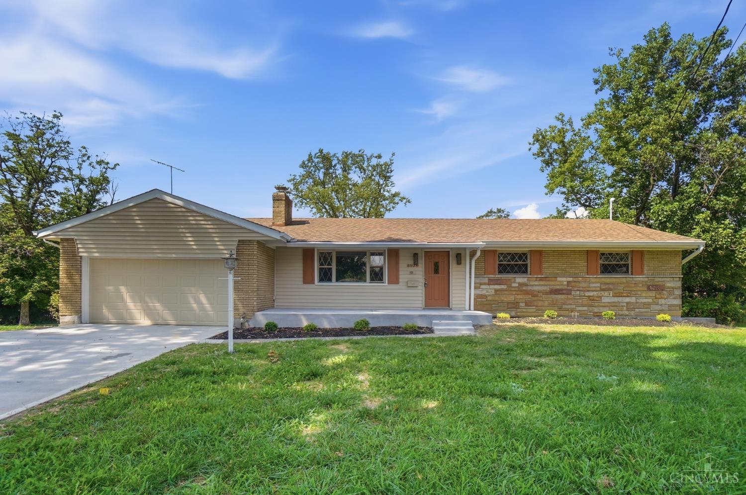 8929 Cavalier Drive Property Photo 1