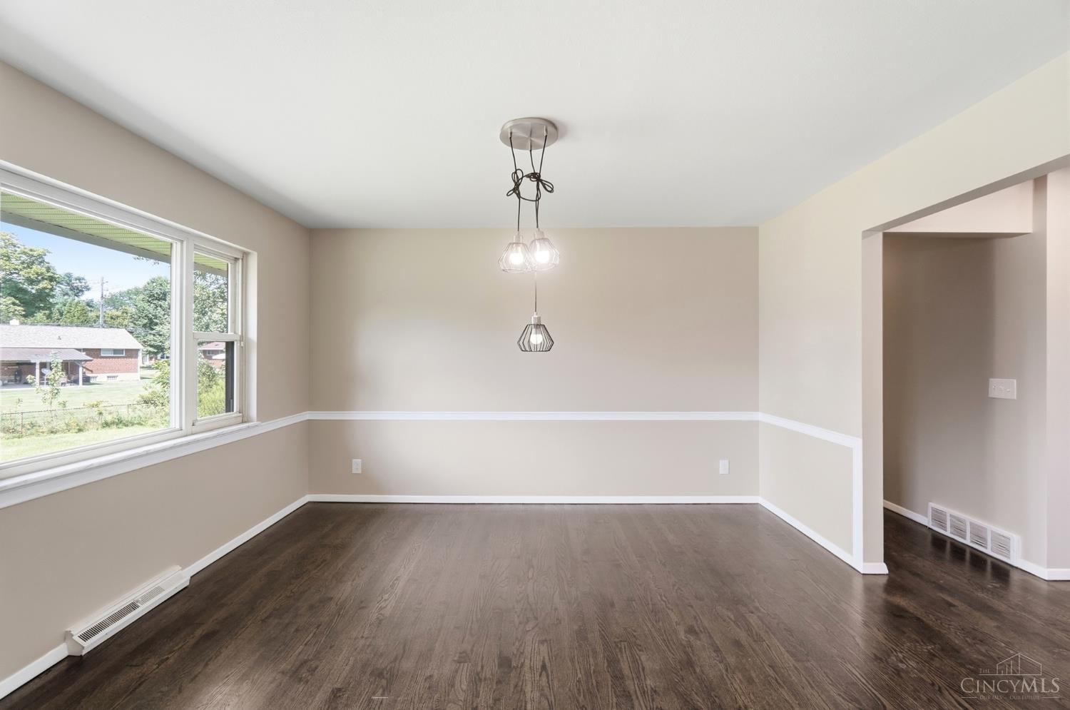 8929 Cavalier Drive Property Photo 14